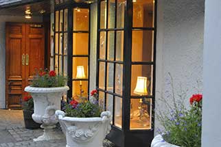 Horseshoe Inn
