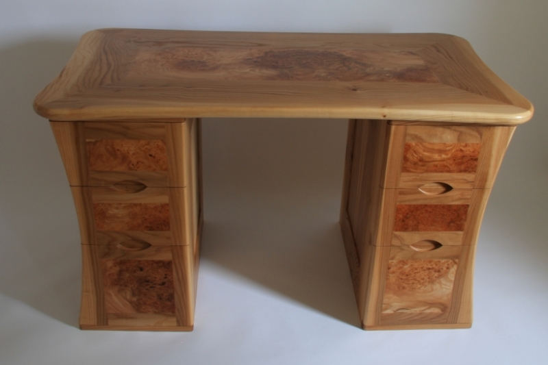 Elm desk
